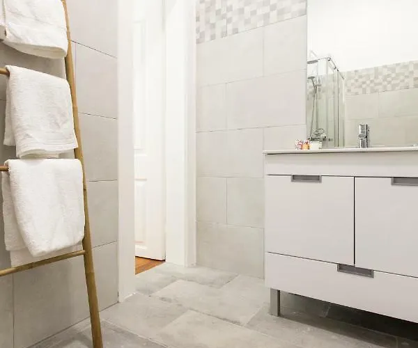Secret & Charming Baixa 4 Bedroom *
