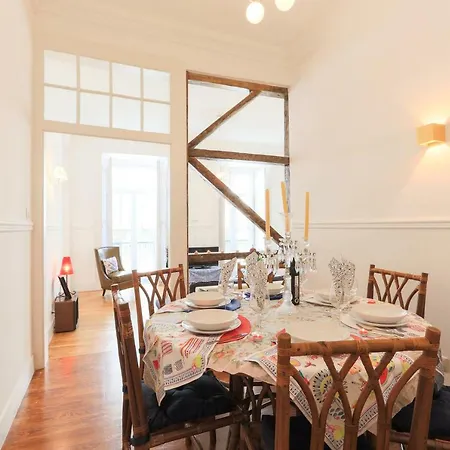 Secret & Charming Baixa 4 Bedroom 리스본