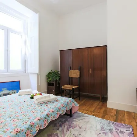 아파트 Secret & Charming Baixa 4 Bedroom